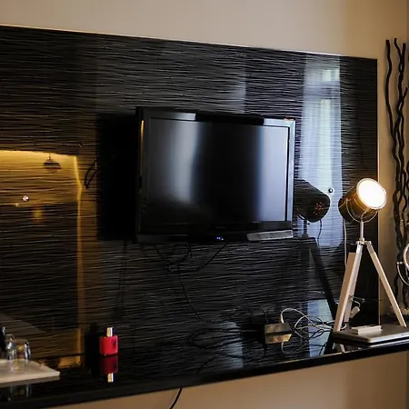 Tiranatop Suites